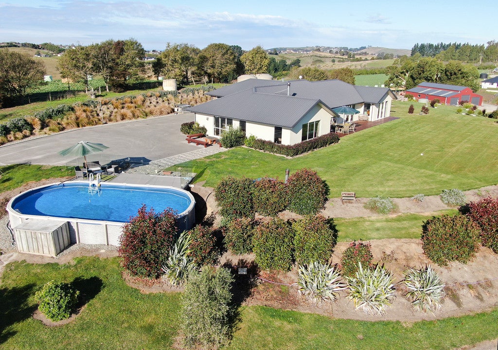 28 Rooneys Road, Weston, Oamaru - Carousel 1