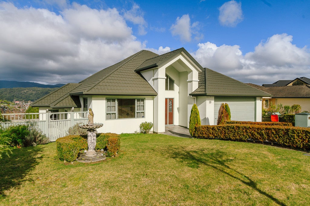 13 Betty Watt Grove, Riverstone Terraces, Upper Hutt - Carousel 19