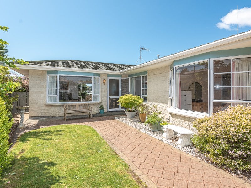 28 Lindsey Crescent, Springvale, Whanganui - Carousel 1