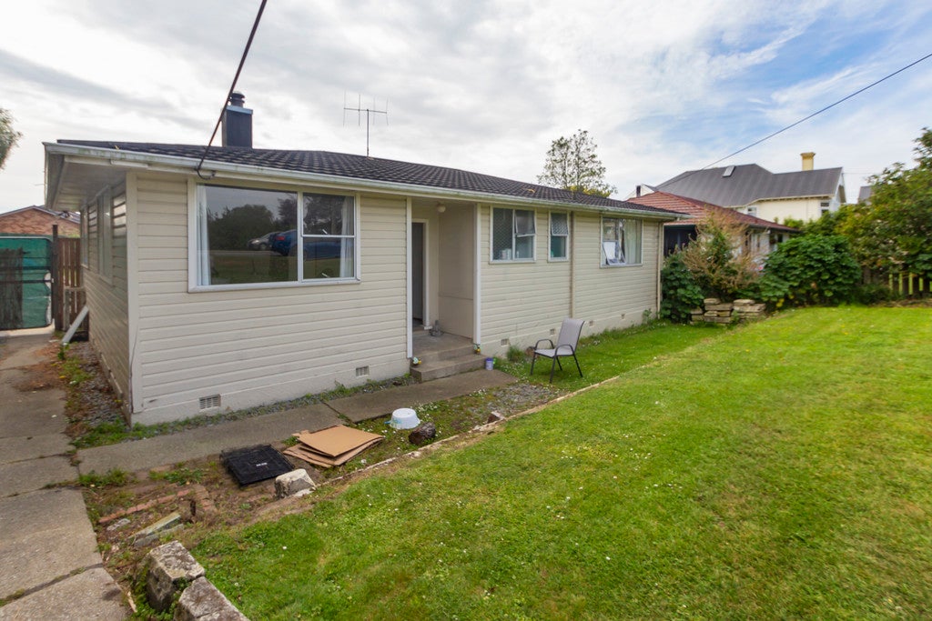 124 Wansbeck Street, Holmes Hill, Oamaru - Carousel 1