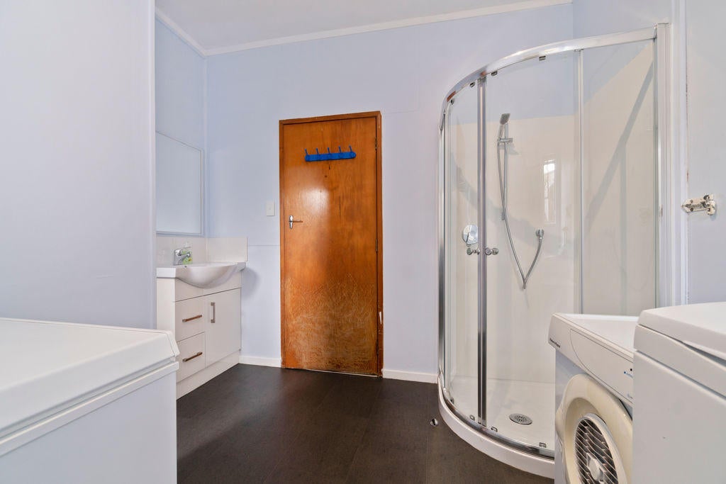 88 Sunnyside Road, Sunnyvale, Auckland - Carousel 16