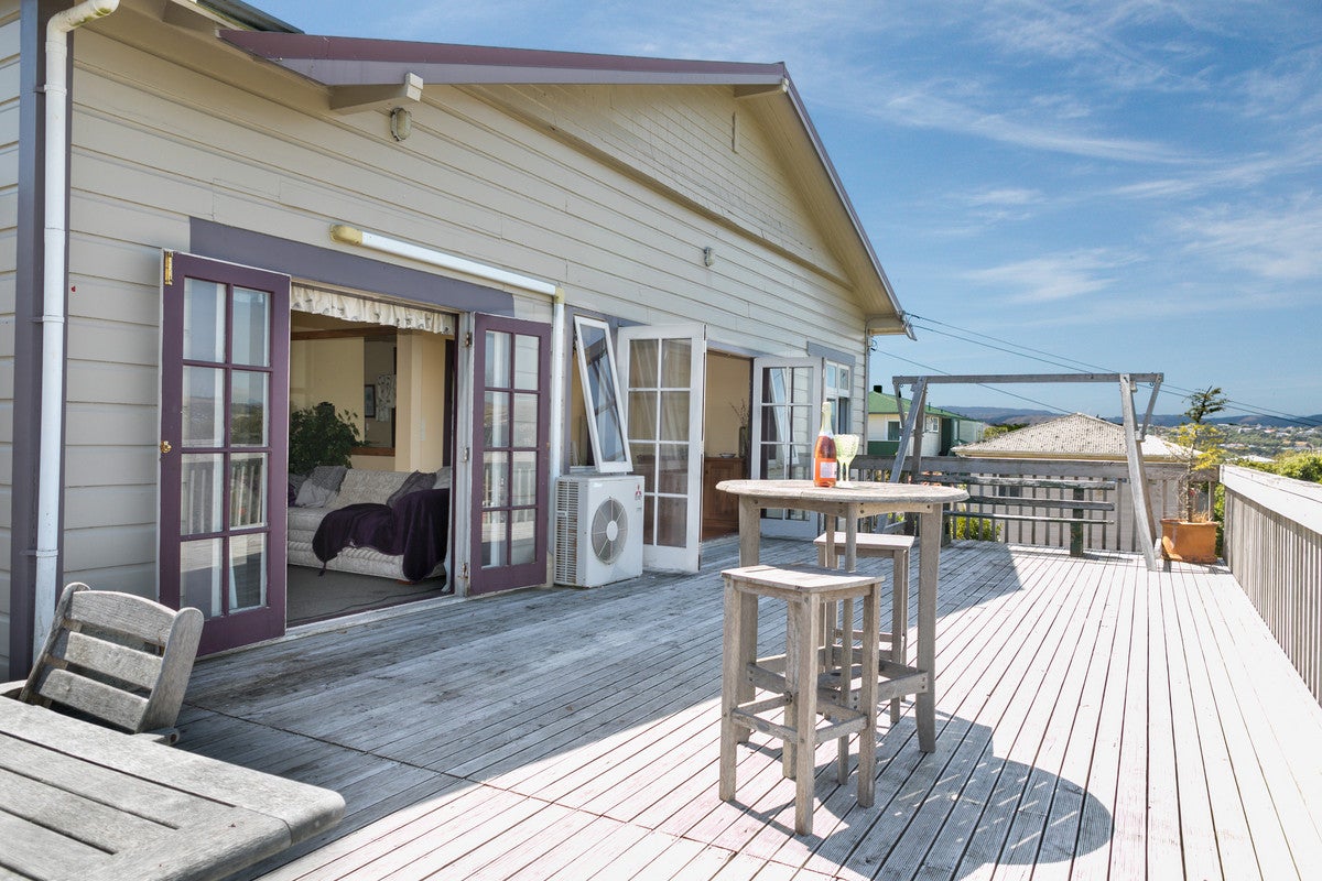 22 Mawhare Street, Titahi Bay, Porirua - Carousel 1
