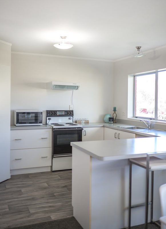 2/99 Aviemore Drive, Highland Park, Auckland - Carousel 26