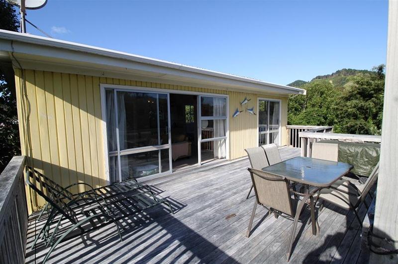 3 Marlin Place, Whiritoa, Waihi - Carousel 2