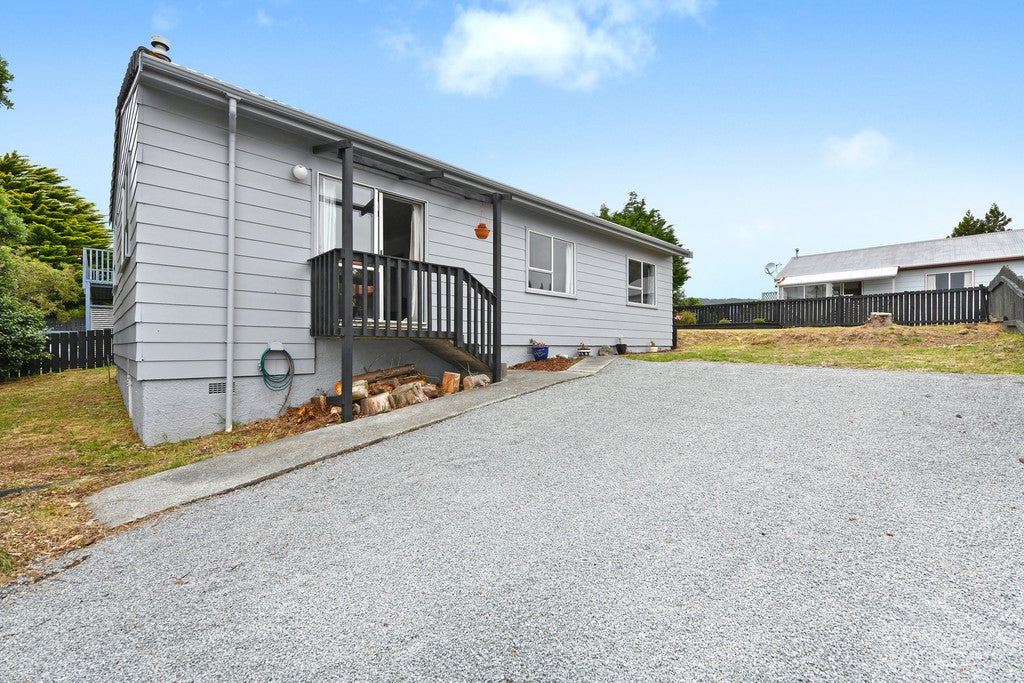 161 Holborn Drive, Stokes Valley, Lower Hutt - Carousel 14