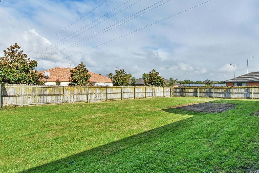 19 Takatu Place, Takanini, Auckland - Carousel 16