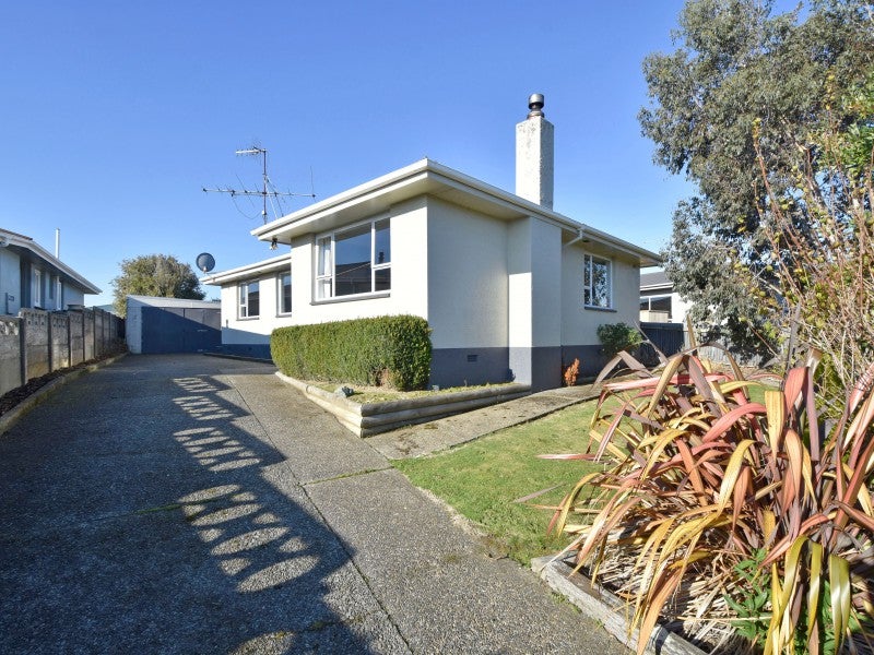32 Kinmont Crescent, Newfield, Invercargill - Carousel 1