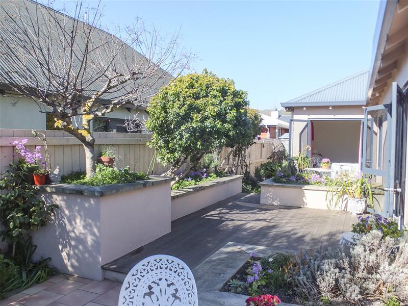 21A Westhaven Place, Redwoodtown, Blenheim - Carousel 2