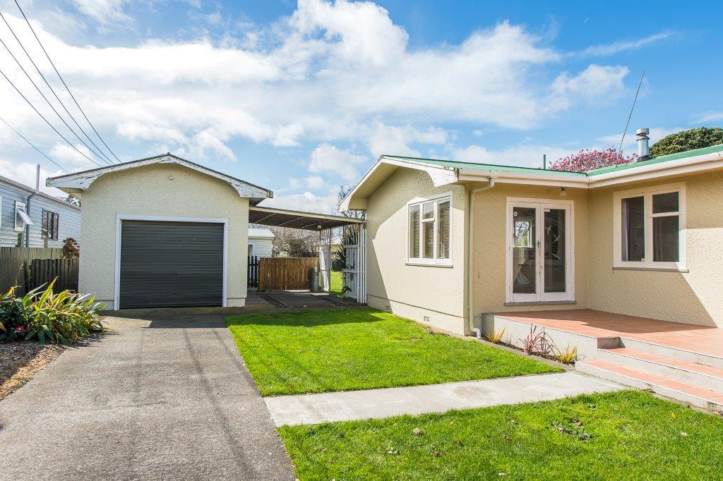 22 Gibson Street, Aramoho, Whanganui - Carousel 2
