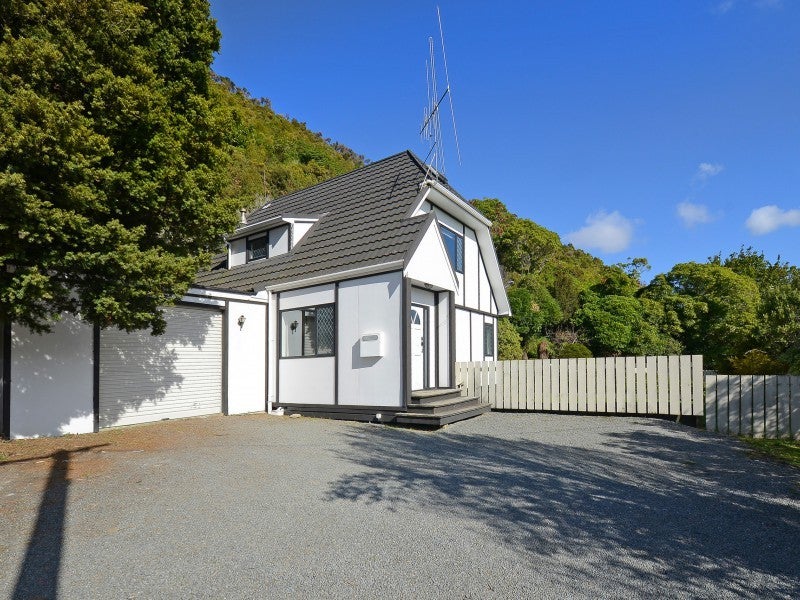 558 Main Road North, Timberlea, Upper Hutt - Carousel 19