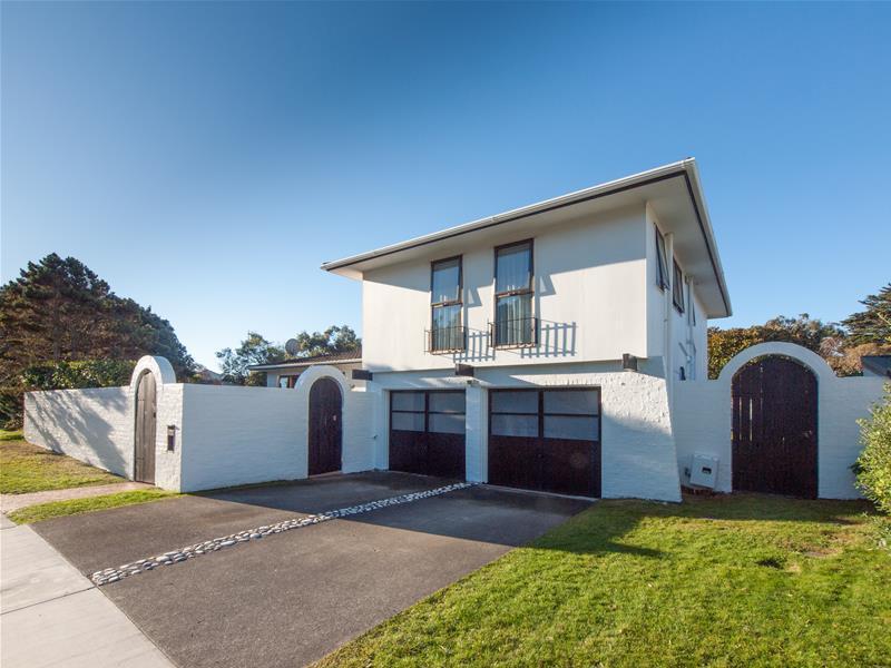 102 Churton Drive, Churton Park, Wellington - Carousel 1