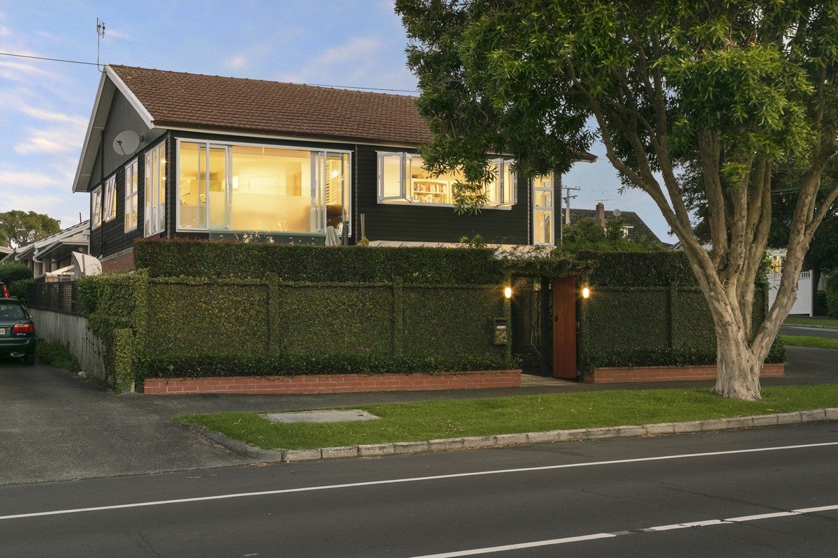 1/55 Maskell Street, Glendowie, Auckland - Carousel 2