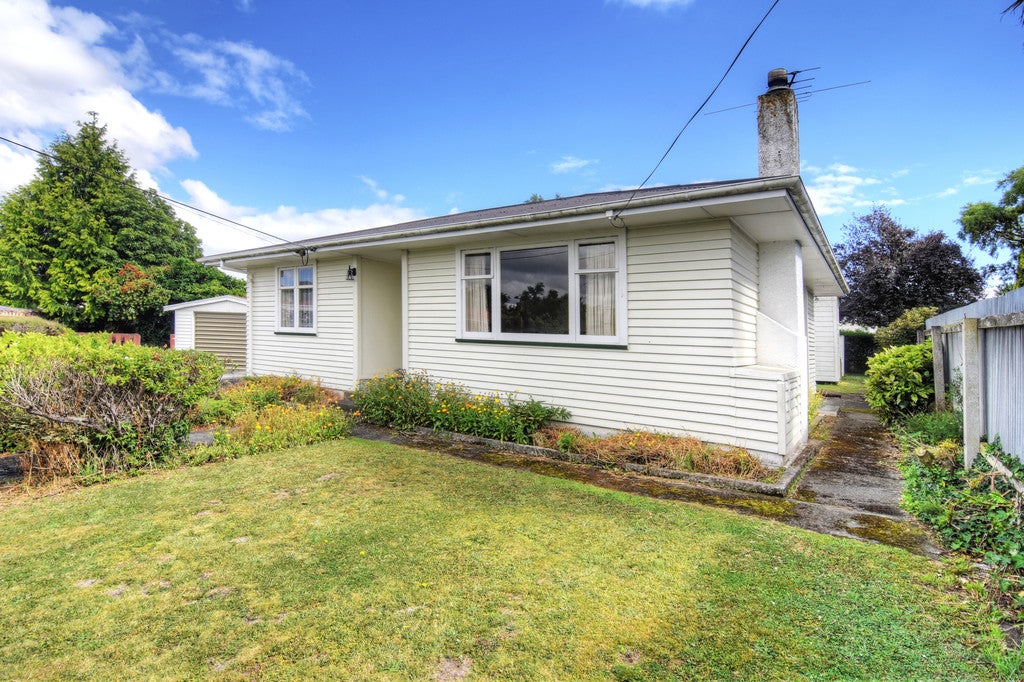 8 Gort Place, Lansdowne, Masterton - Carousel 2