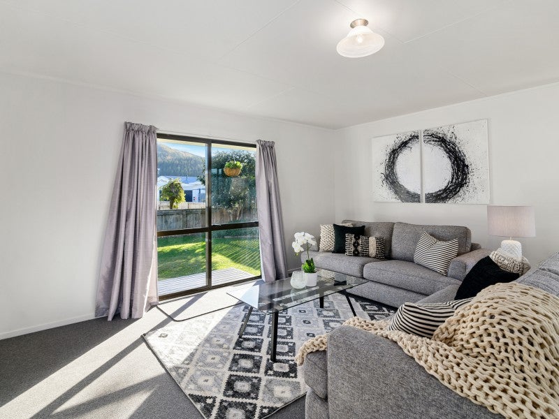 41C Kawaha Point Road, Fairy Springs, Rotorua - Carousel 2