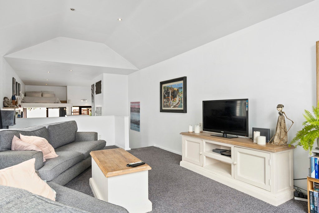 332B The Terrace, Te Aro, Wellington - Carousel 2