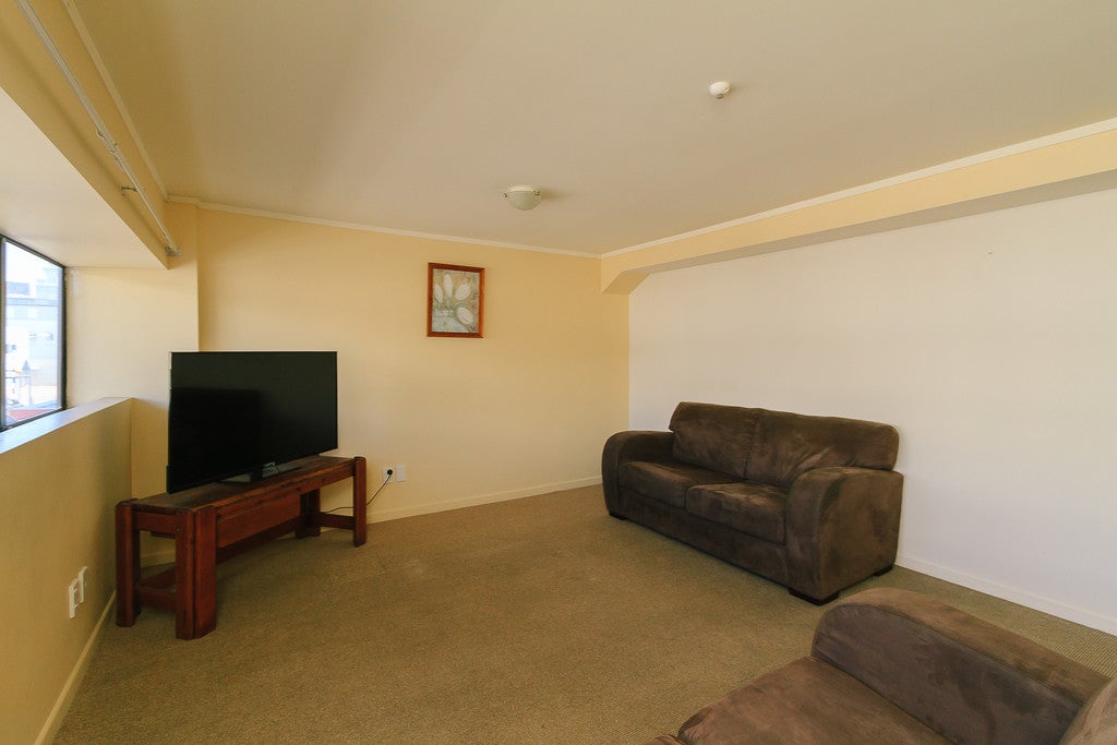 2/69 Dudley Street, Hutt Central, Lower Hutt - Carousel 2