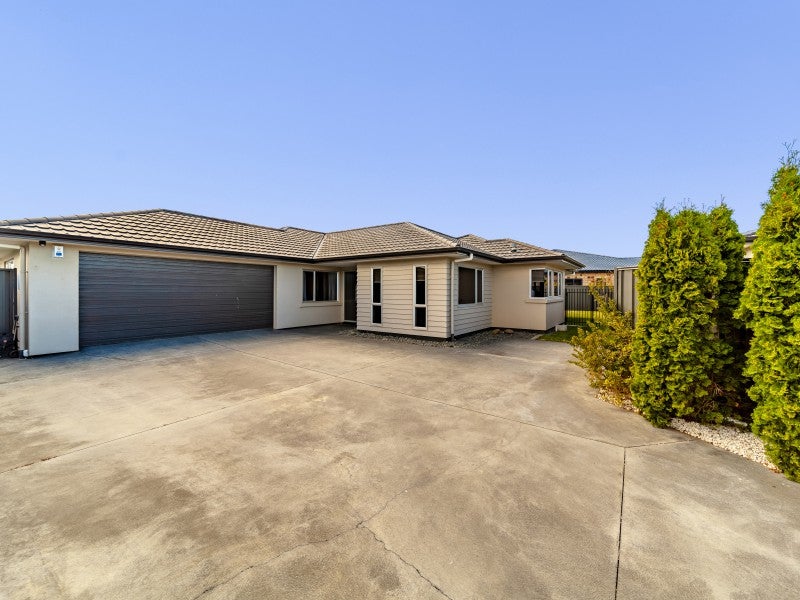 15 Portland Place, Poraiti, Napier - Carousel 1