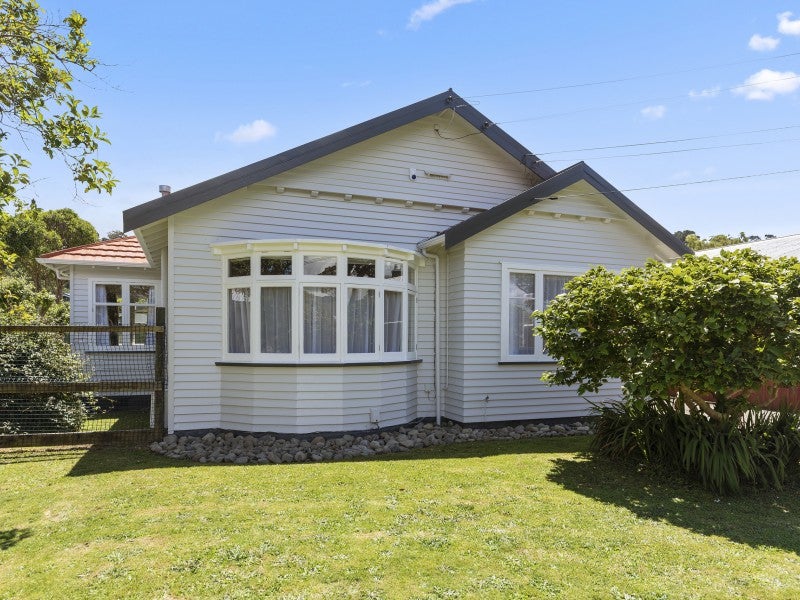 32 Tui Street, Alicetown, Lower Hutt - Carousel 1
