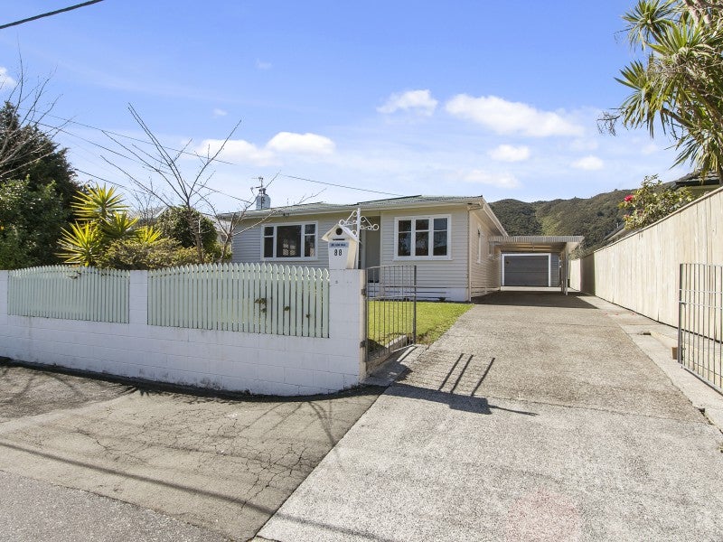 88 Frederick Street, Wainuiomata, Lower Hutt - Carousel 1