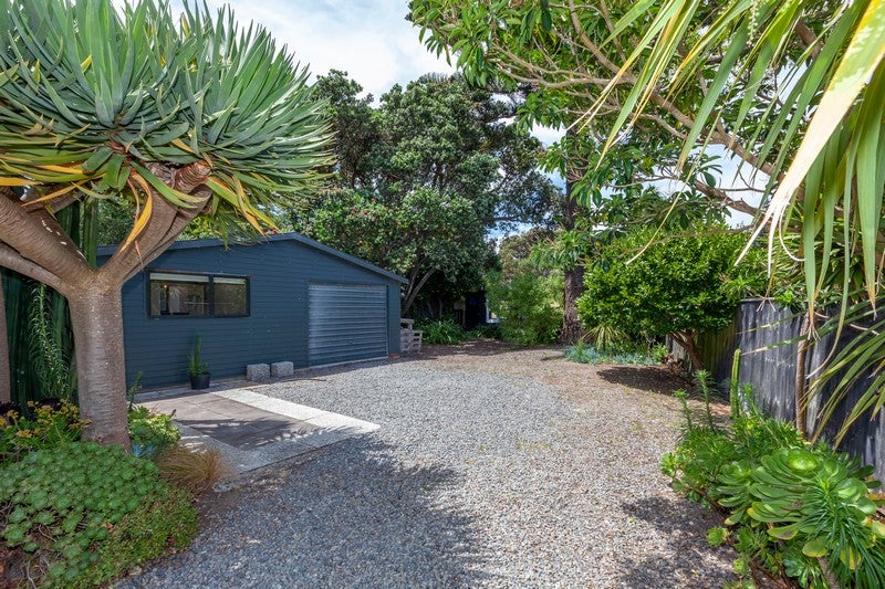 44 Ngapaki Street, Waikanae Beach, Waikanae - Carousel 35
