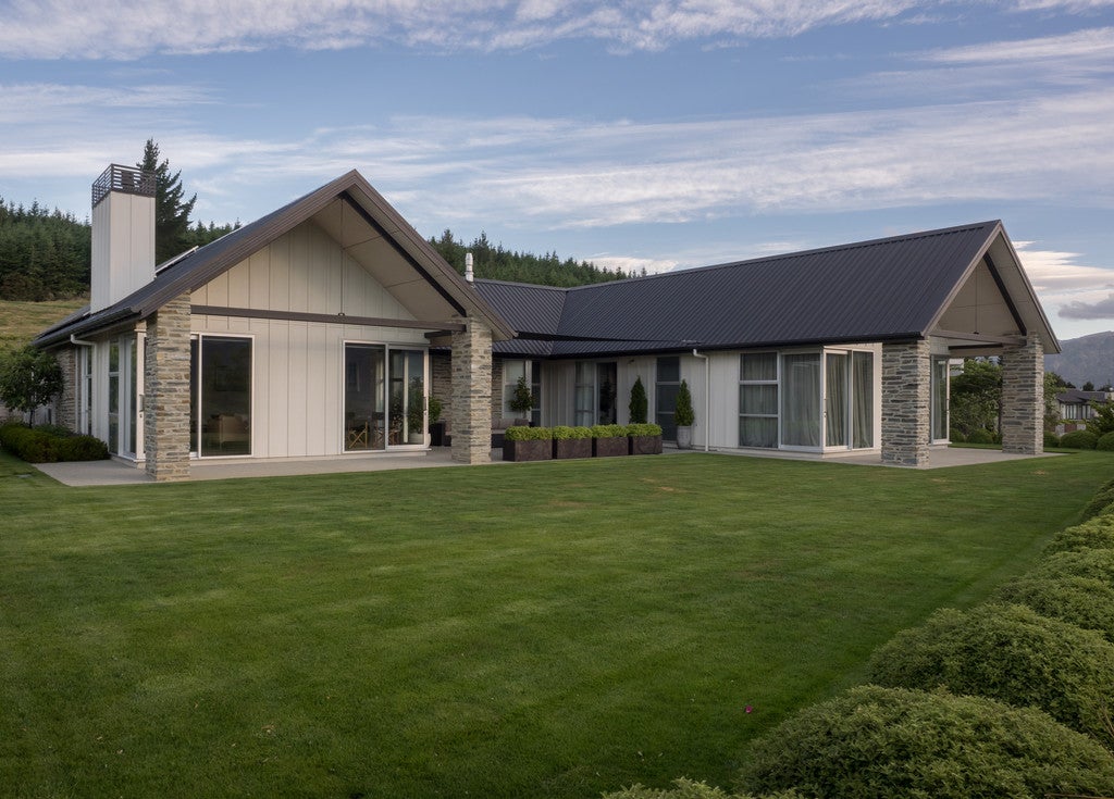 60 Forest Heights, Wānaka - Carousel 2