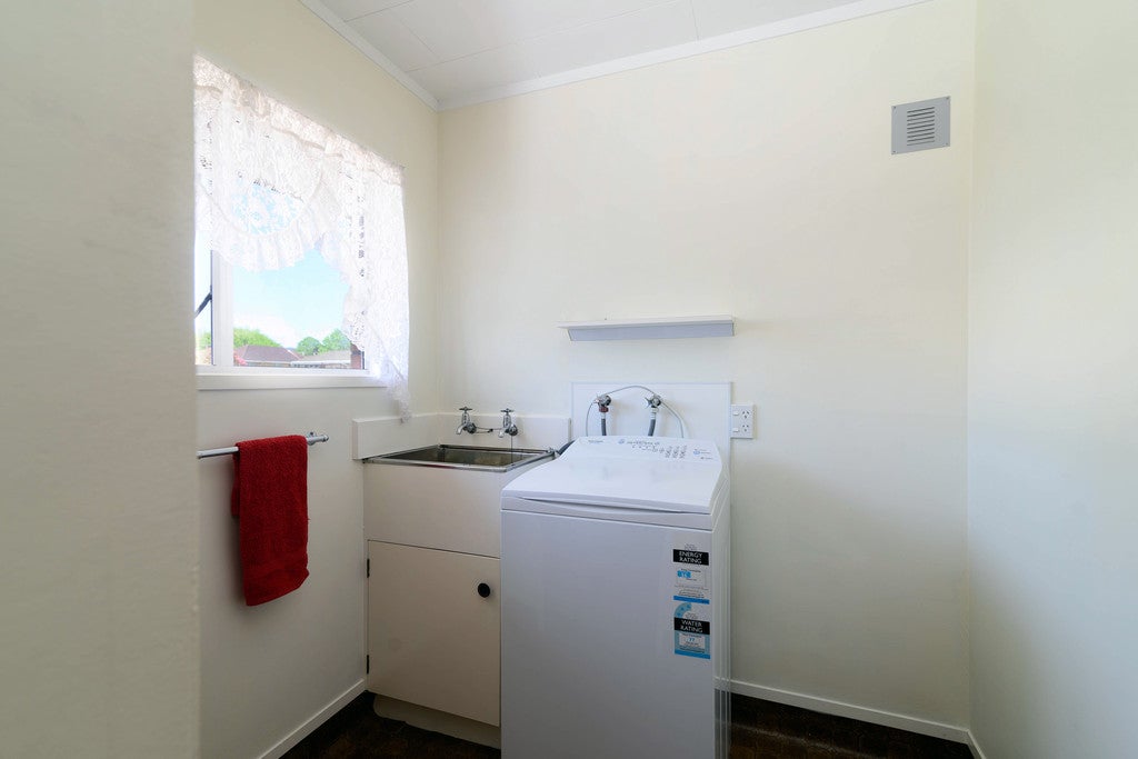 51 Devon Street, Glenholme, Rotorua - Carousel 13