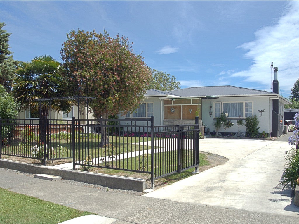 19 Fleming Crescent, Maraenui, Napier - Carousel 19