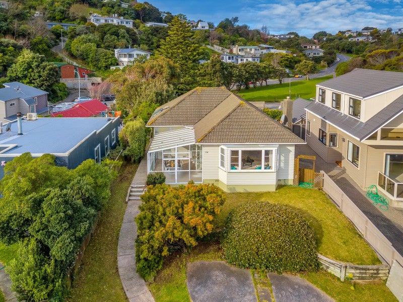 136 Mana Esplanade, Paremata, Porirua - Carousel 1