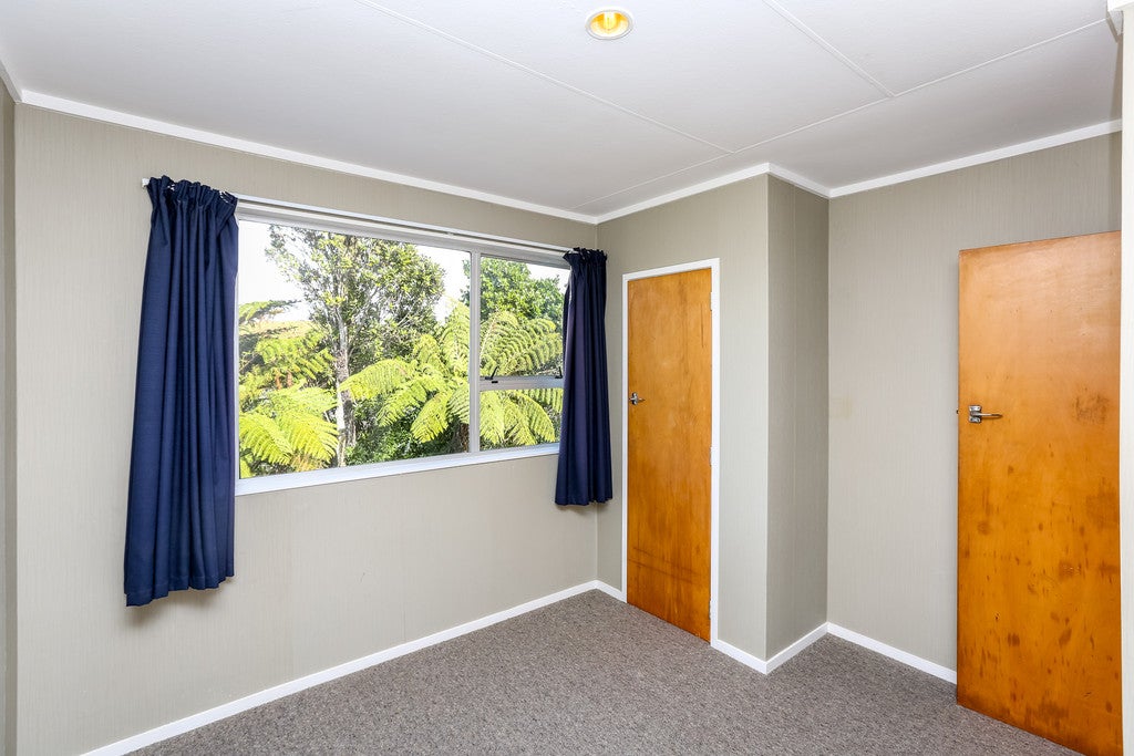 50 Belair Avenue, Blagdon, New Plymouth - Carousel 11