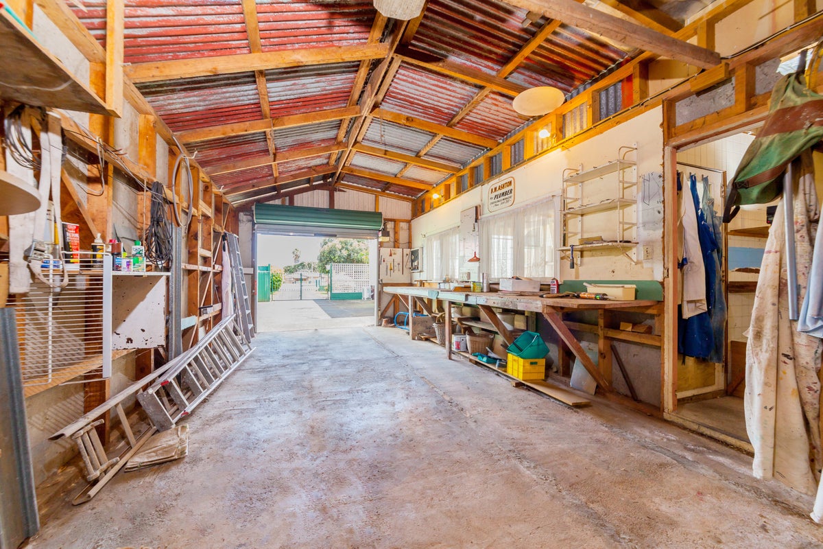 77 Wallace Road, Mangere Bridge, Auckland - Carousel 19