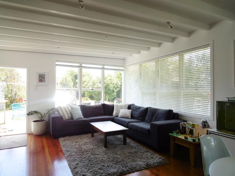 19 Avondale Road, Avondale, Auckland - Carousel 1