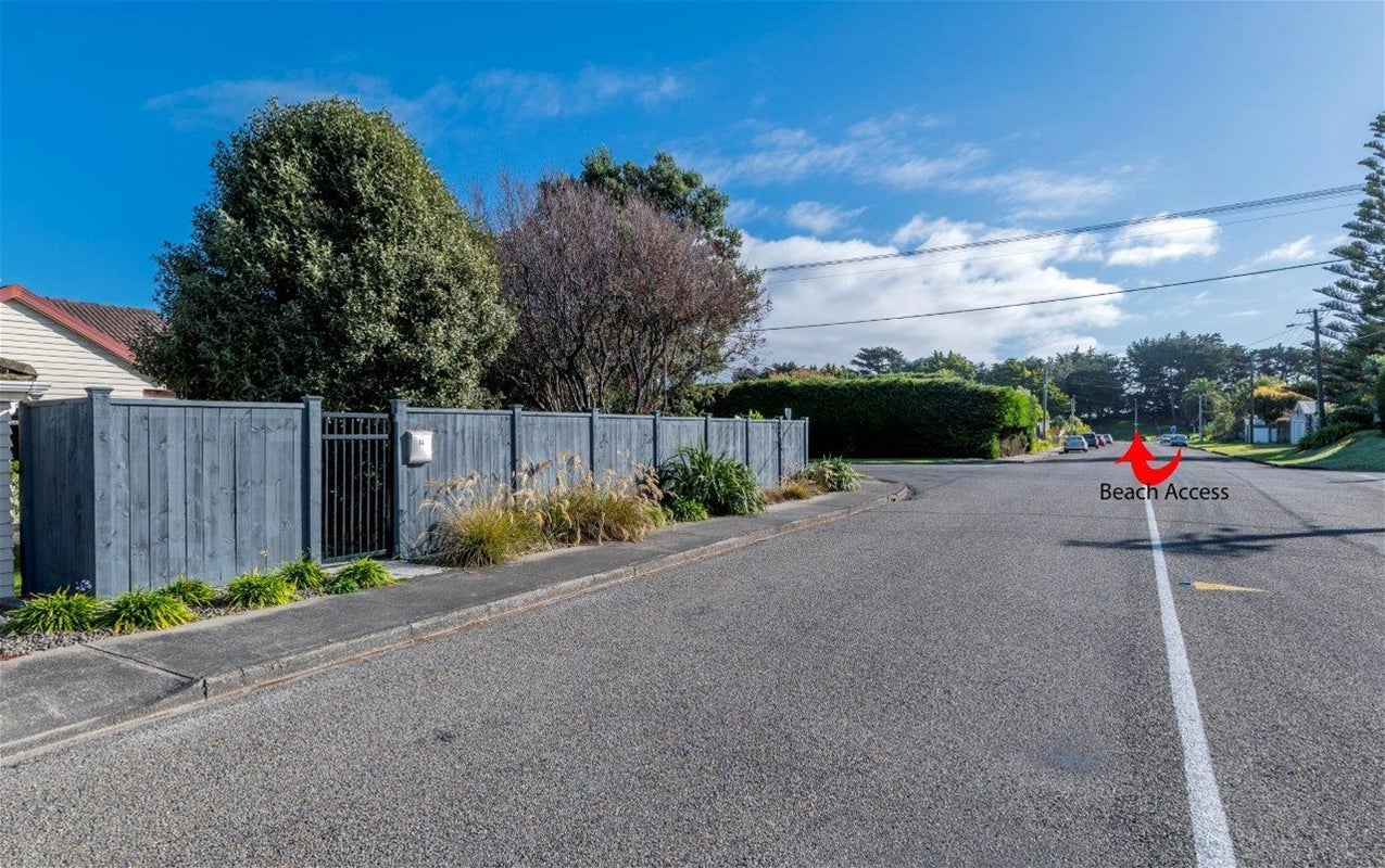 14 Rauparaha Street, Waikanae Beach, Waikanae - Carousel 27