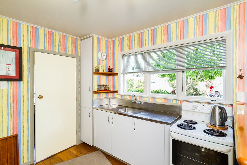 2/15 Eldon Grove, Taita, LOWER HUTT - Carousel 2