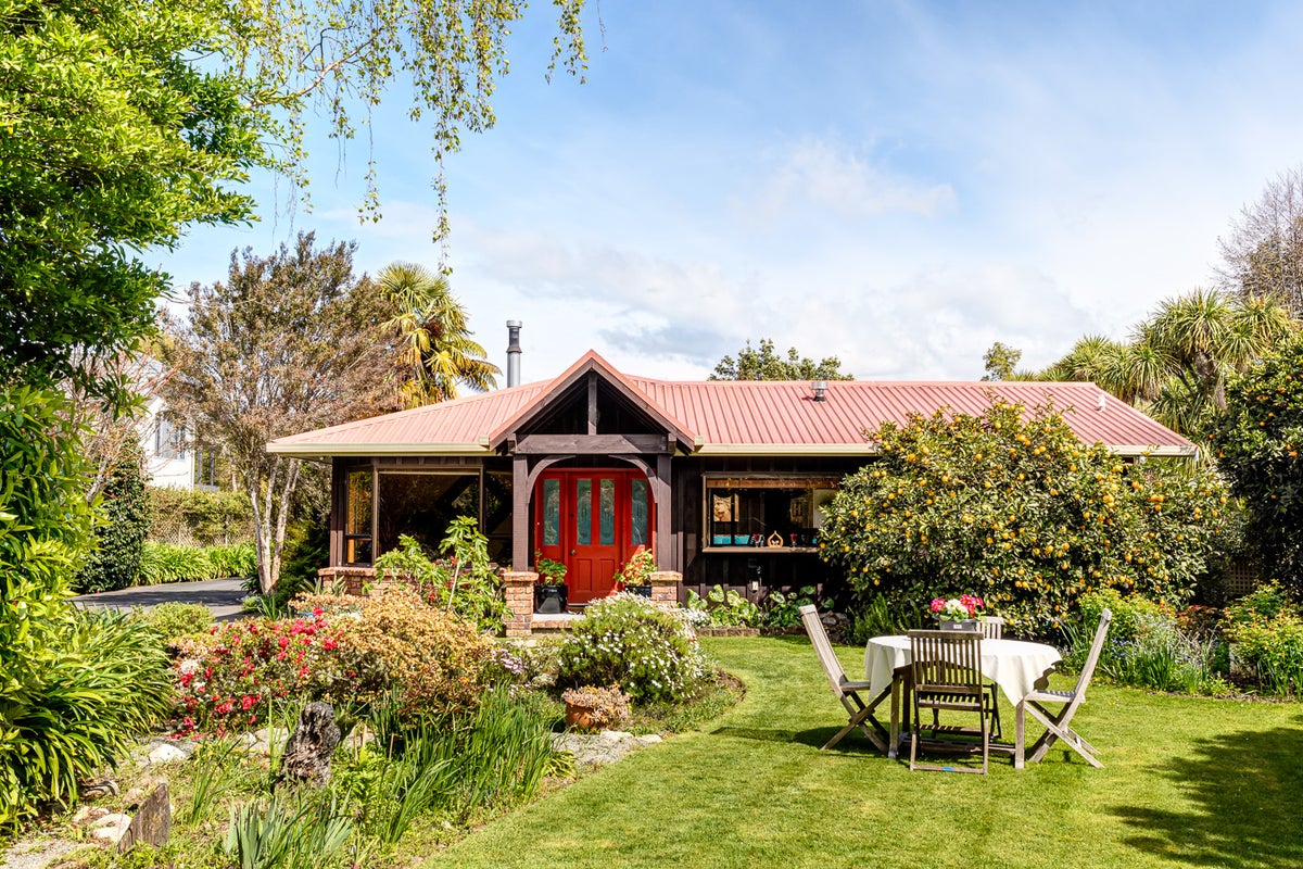 216 Thorp Street, Motueka - Carousel 2