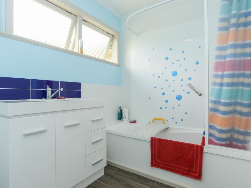 18 Darwin Crescent, Maraenui, Napier - Carousel 22