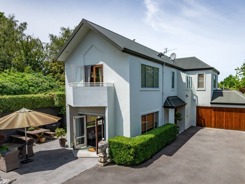 2/104 Weston Road, St Albans, Christchurch - Carousel 1
