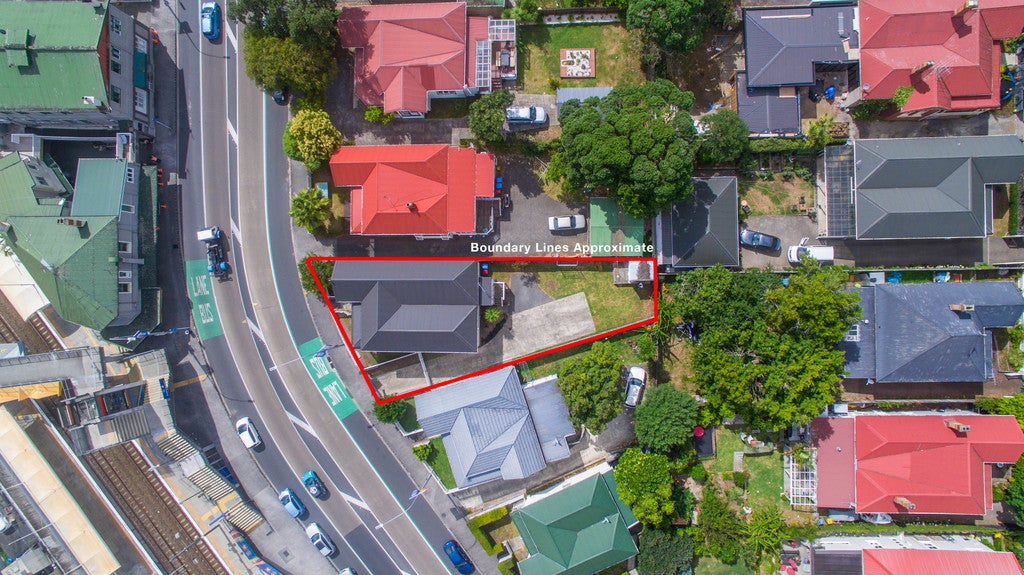 30 Sandringham Road, Mount Eden, Auckland - Carousel 2