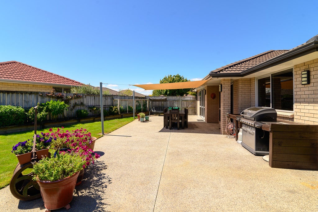 12 Kinder Place, Ngongotaha, Rotorua - Carousel 1