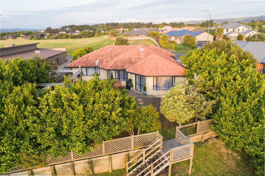 146 Ruapehu DR, Fitzherbert, Palmerston North - Carousel 19