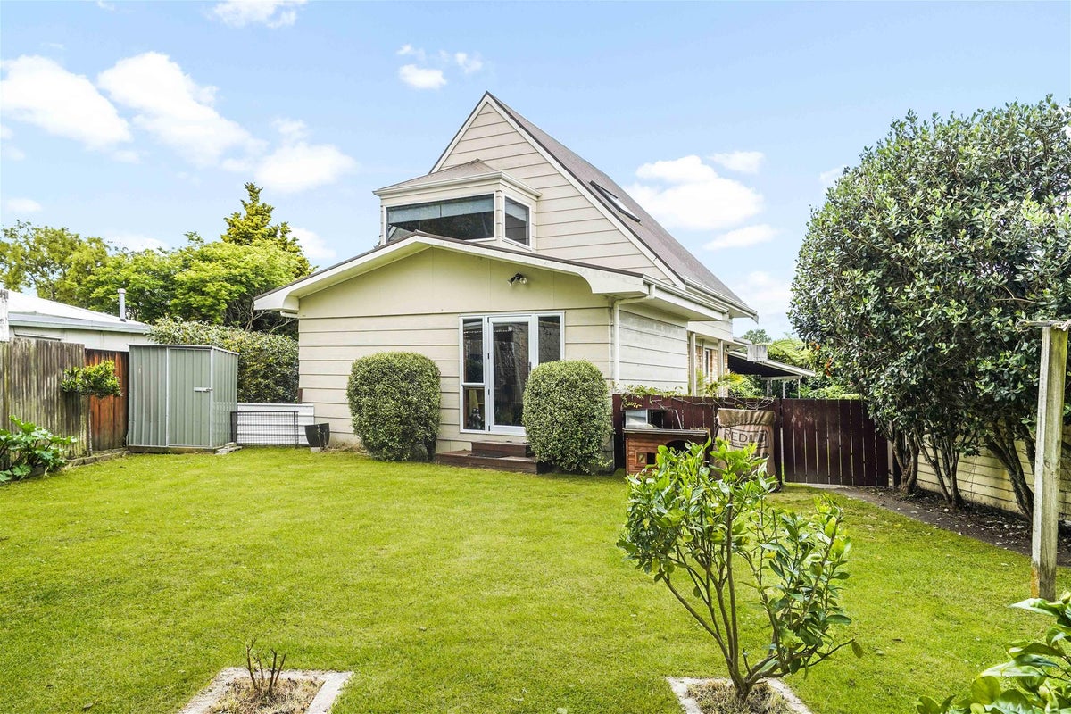 12 Berkley Avenue, Hillcrest, Hamilton - Carousel 22