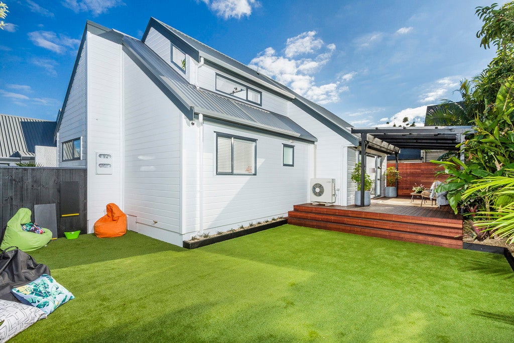 5/10 Taiere Terrace, Onehunga, Auckland - Carousel 1