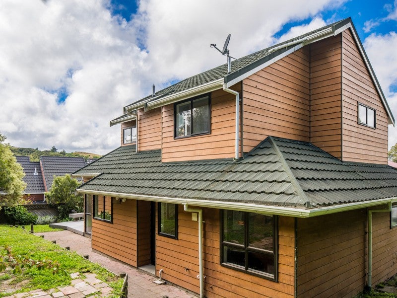 5 Kedge Lane, Whitby, Porirua - Carousel 19