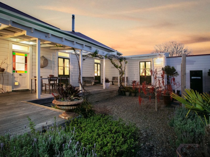 31 Napier Terrace, Hospital Hill, Napier - Carousel 2
