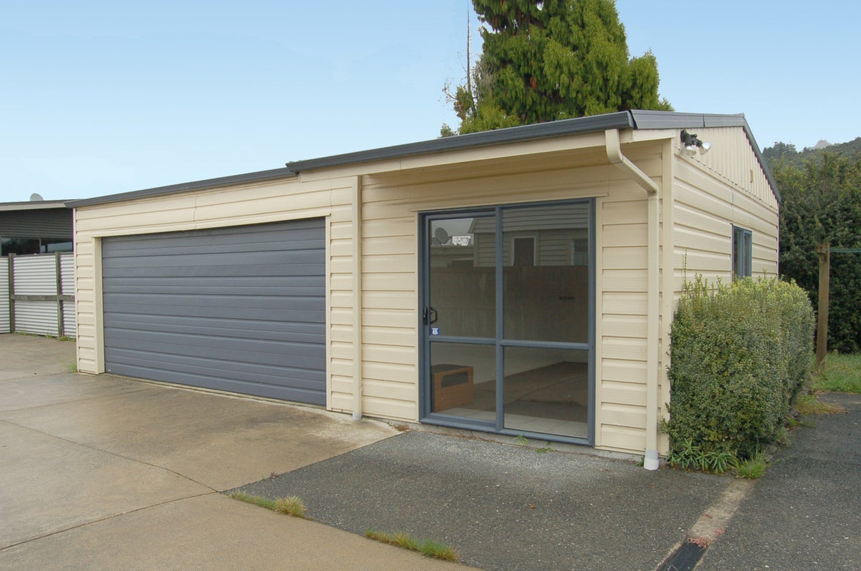 19 Kawaha Point Road, Fairy Springs, Rotorua - Carousel 10