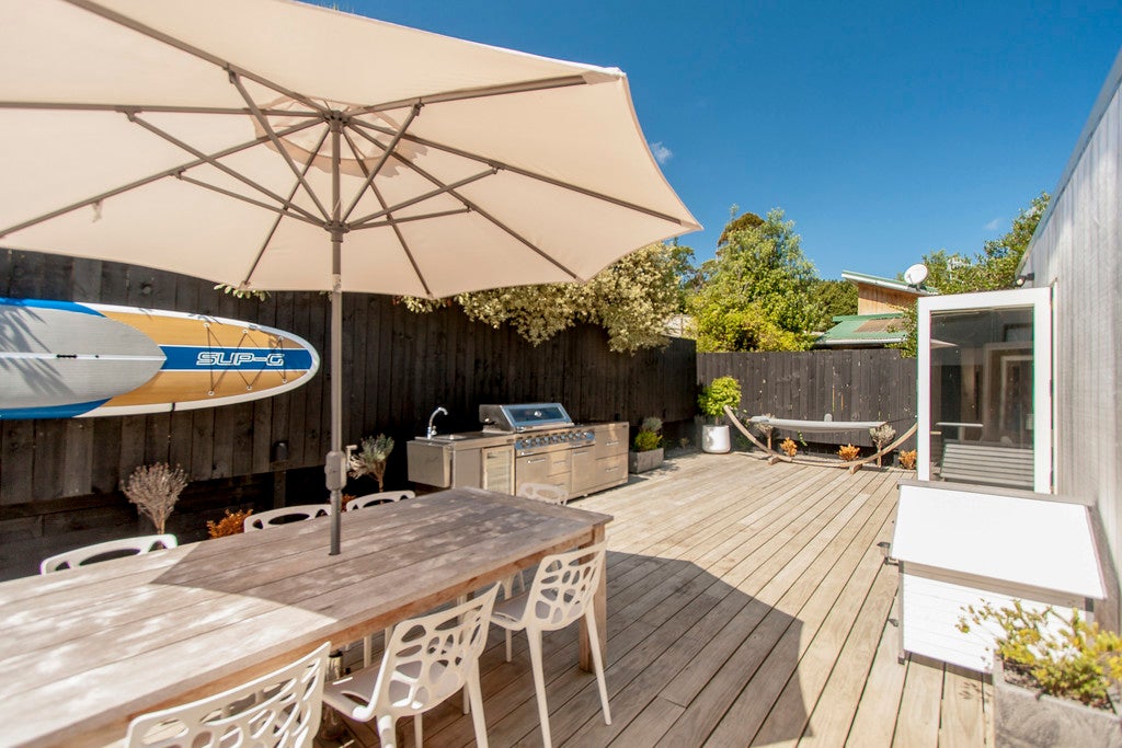 61 Onetangi Road, Onetangi, Waiheke Island - Carousel 1