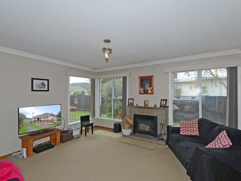 31 Miro Street, Trentham, Upper Hutt - Carousel 2