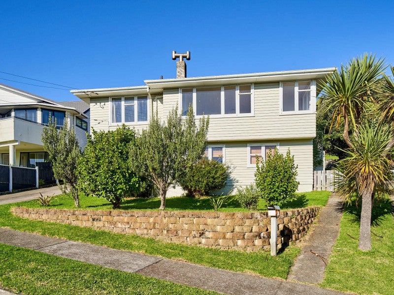 153 Dimock Street, Titahi Bay, Porirua - Carousel 1