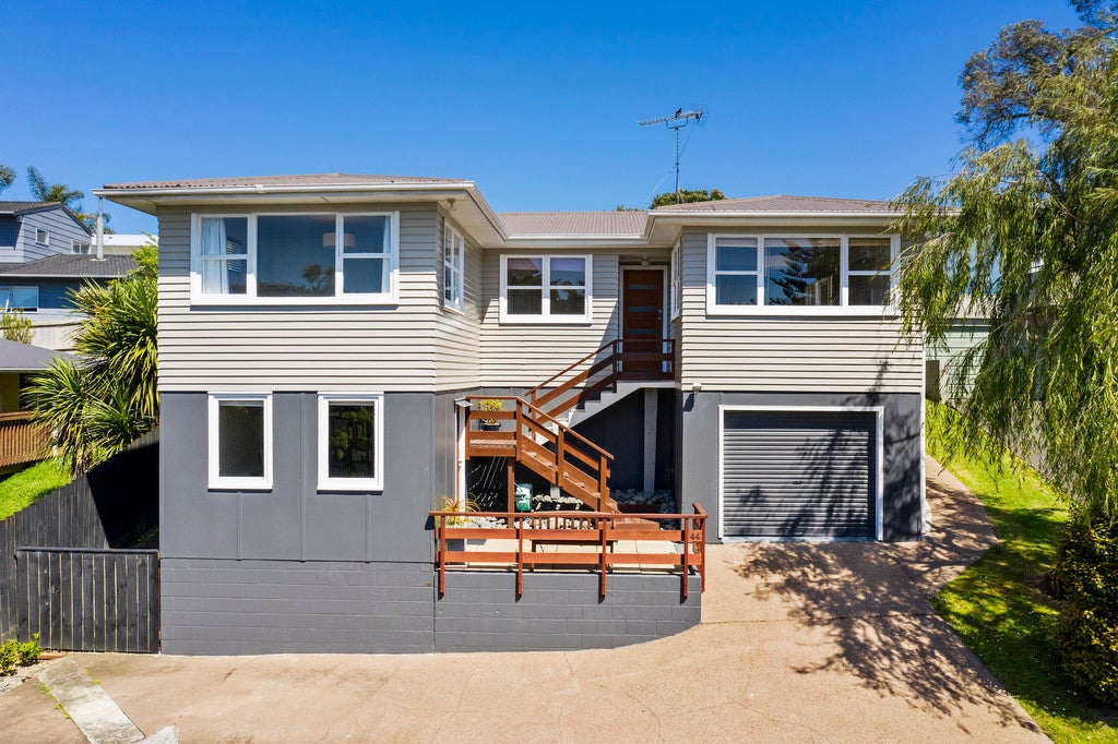 44 Lauderdale Road, Birkdale, Auckland - Carousel 1