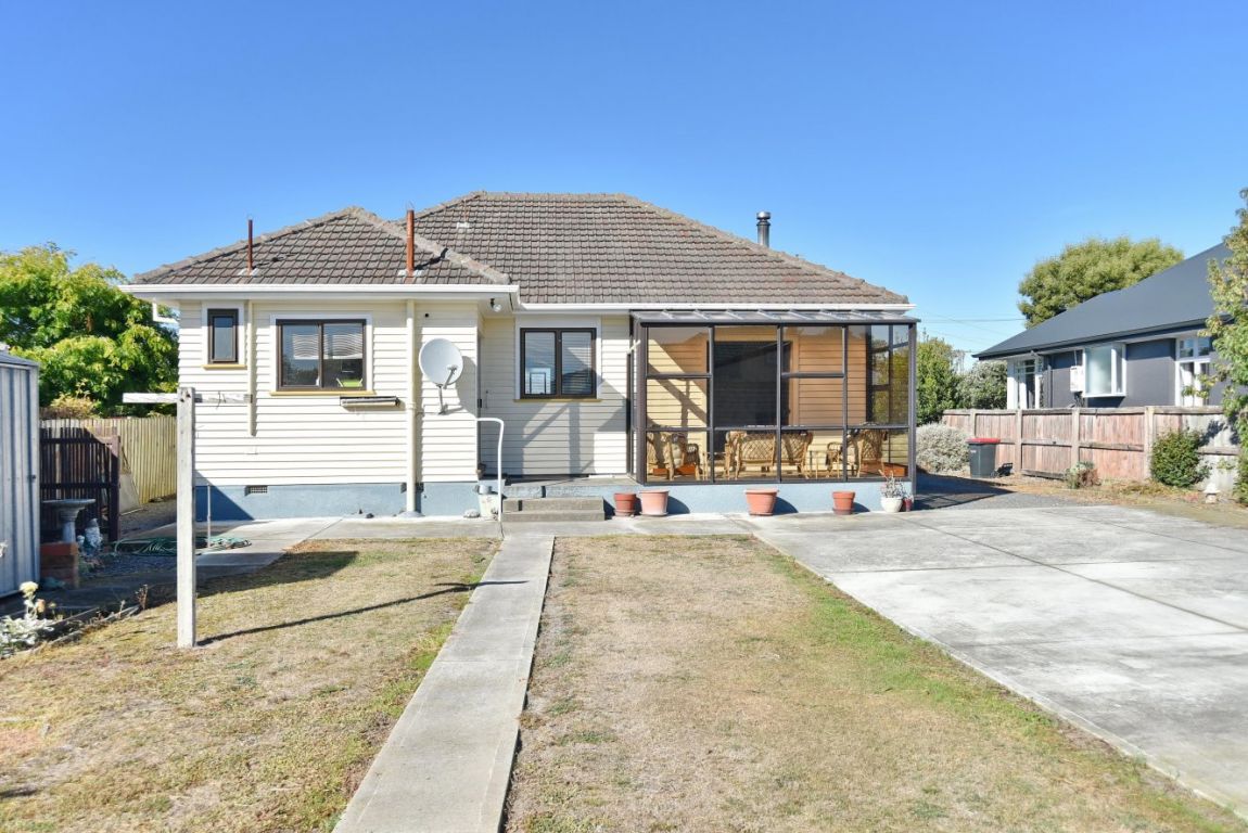 11 Cossar Street, Burwood, Christchurch - Carousel 2