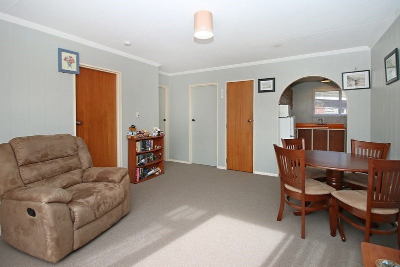 1/118 Botanical Road, Takaro, Palmerston North - Carousel 1